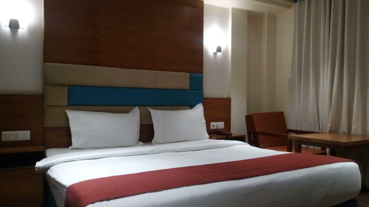 Kings Crown Salt Lake Kolkata Luaran gambar